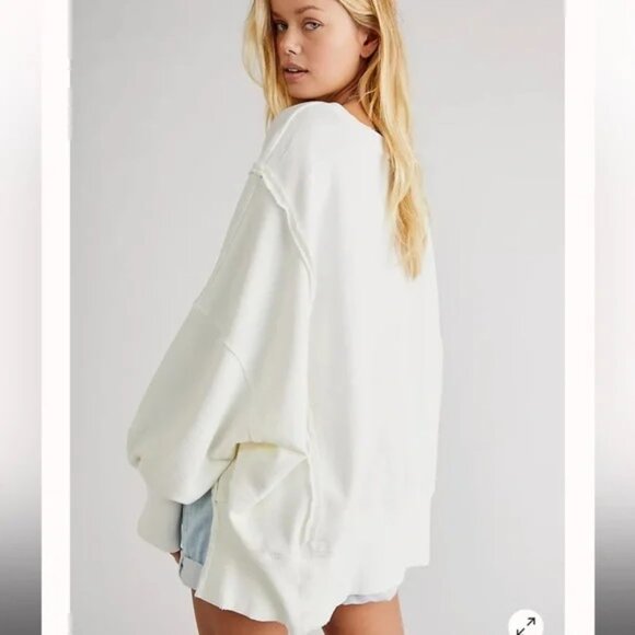 NWOT Free People Camden sweatshirt size- MEDIUM - Picture 3 of 7